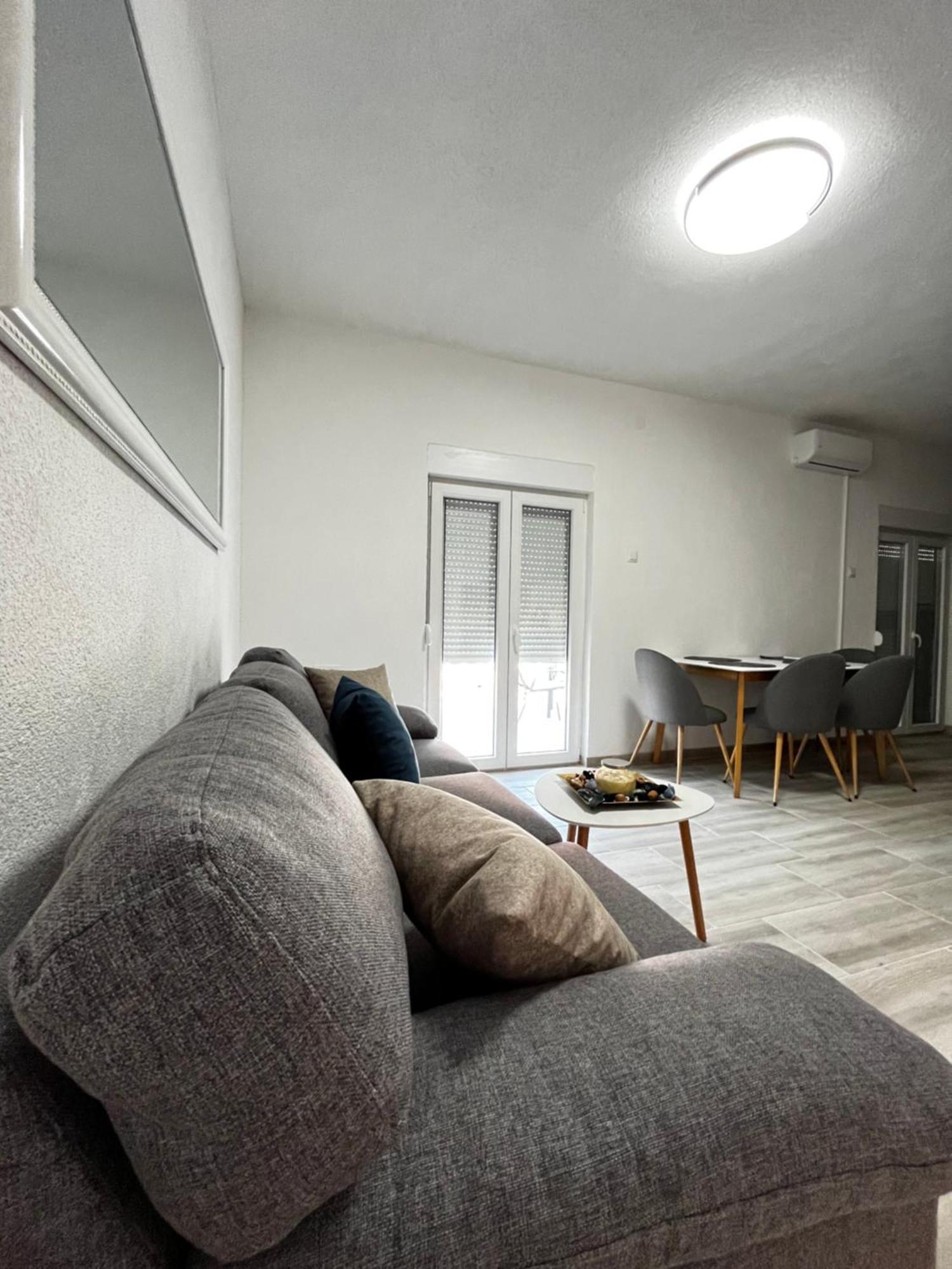 Twin Apartments Ivanica Zewnętrze zdjęcie
